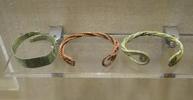 Medieval bracelets in the Museum of Archaeology of Moscow