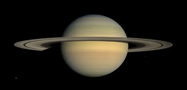 Saturn and its rings at equinox, imaged by Cassini